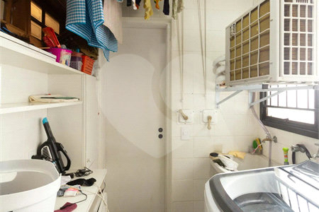 Apartamento à venda com 4 suítes em Vila Nova Conceição, São Paulo, SP