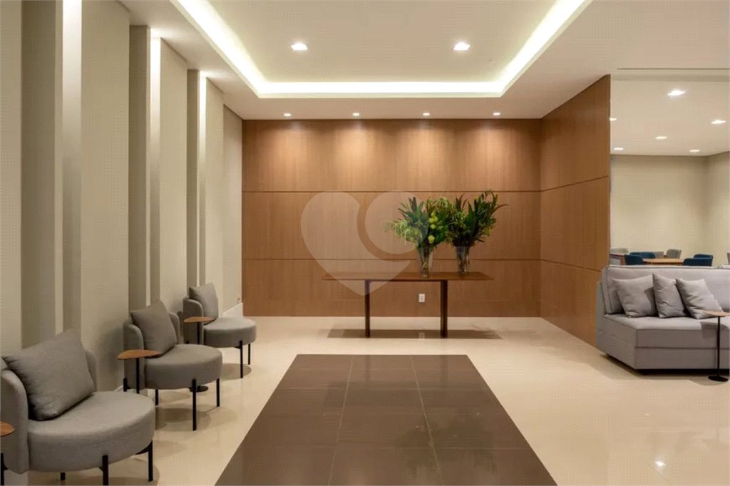 Apartamento à venda com 3 suítes em Vila Alexandria, São Paulo, SP