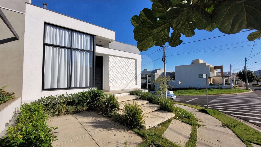 Casa à venda com 3 suítes no condomínio Montreal Residence, Indaiatuba - SP