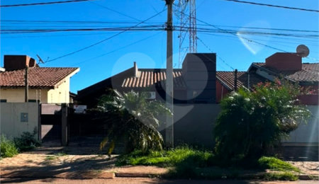 Casa à venda com 4 quartos, sendo 2 suítes,  em Residencial Ponta Porã II, Ponta Porã, MS