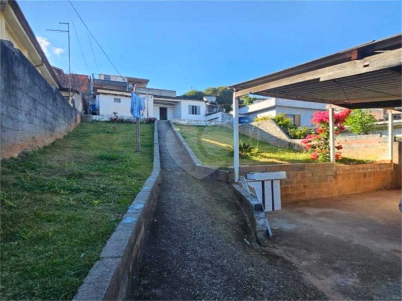 Casa à venda com 3 quartos em Jardim Villaça, São Roque, SP