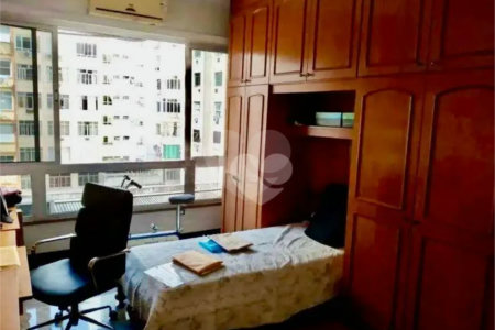 Apartamento à venda com 4 quartos, sendo 1 suíte,  em Copacabana, Rio de Janeiro, RJ