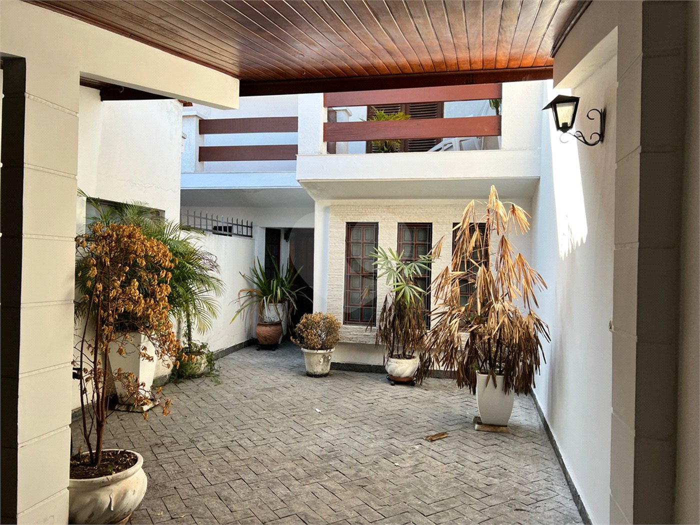 Casa à venda com 4 quartos, sendo 3 suítes, em Chácara Monte Alegre, São Paulo, SP