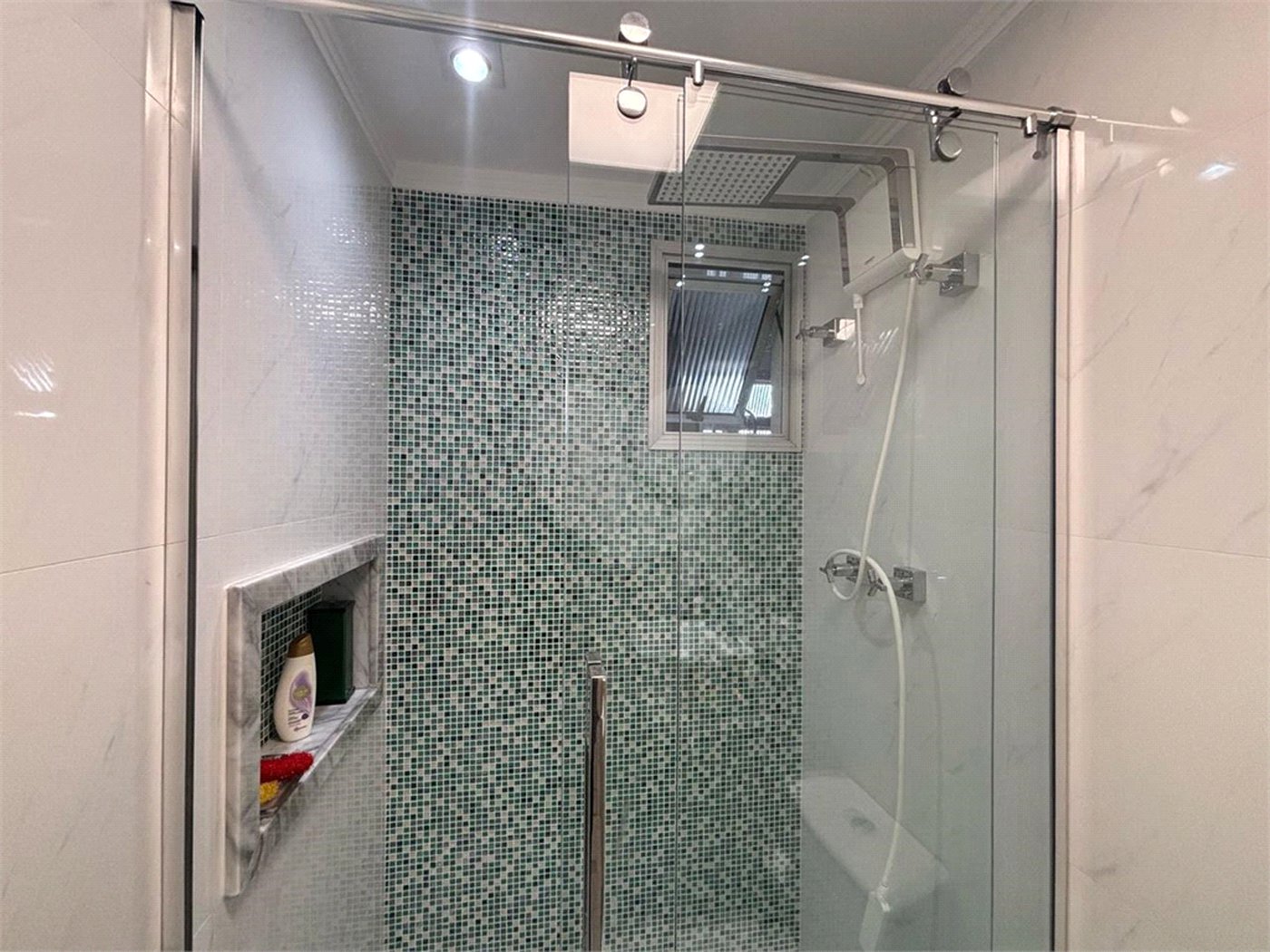 Apartamento à venda com 3 quartos, sendo 1 suíte, em Vila Esperança, São Paulo, SP