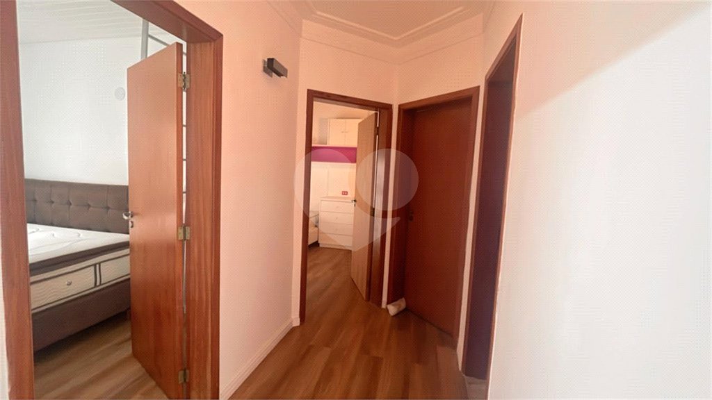 Sobrado à venda com 3 quartos, sendo 1 suíte, em Cidade Parquelandia, Mogi das Cruzes, SP