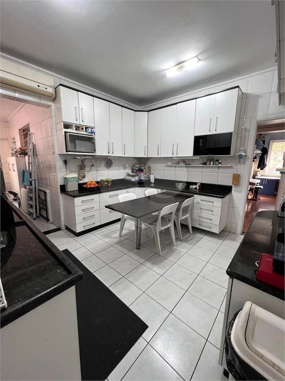 Apartamento à venda com 3 quartos, sendo 1 suíte, em Santa Cecília, São Paulo, SP