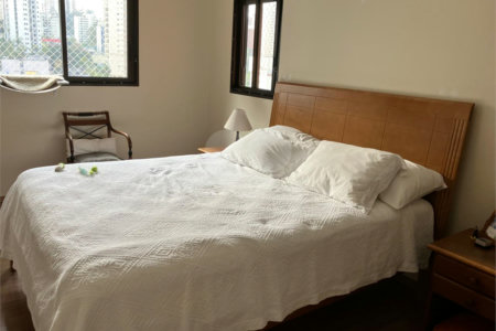 Apartamento à venda com 4 quartos, sendo 2 suítes, em Vila Andrade, São Paulo, SP