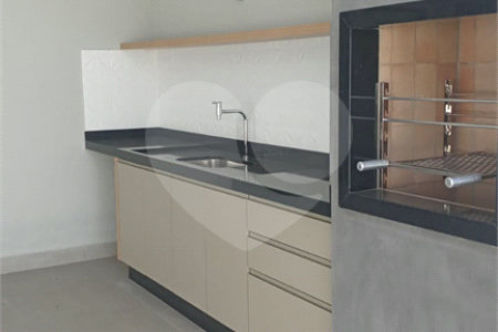 Casa à venda com 3 suítes no condomínio Jardim Residencial Dona Lucilla, Indaiatuba - SP