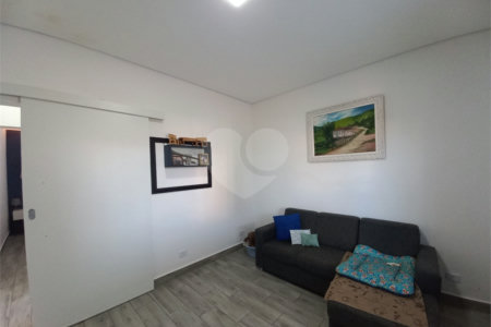 Casa à venda com 2 quartos, sendo 1 suíte, no condomínio Horto Florestal Villagio, Sorocaba - SP