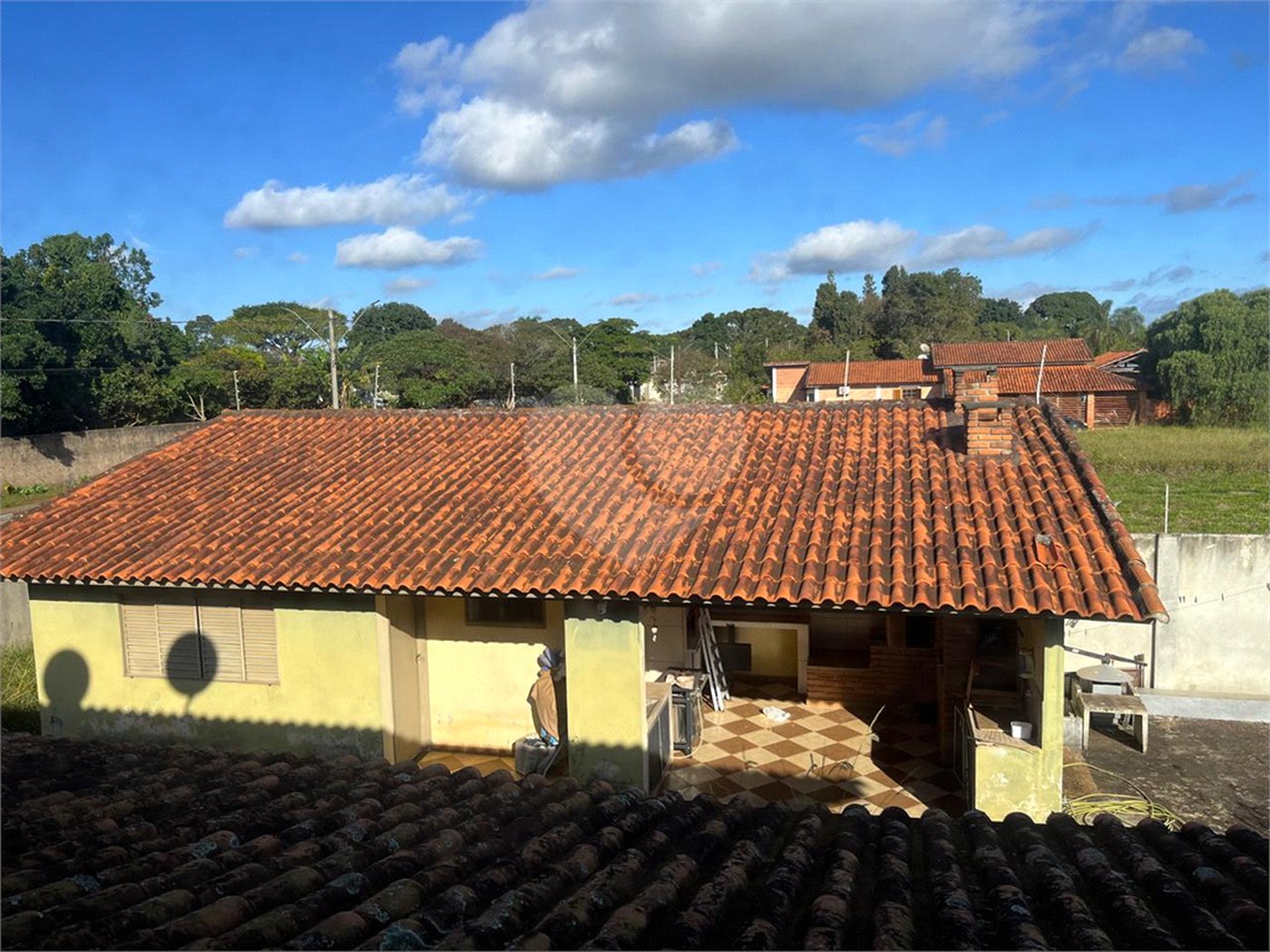 Sobrado à venda com 4 quartos, sendo 1 suíte, em Estância Conceição, Itapetininga, SP
