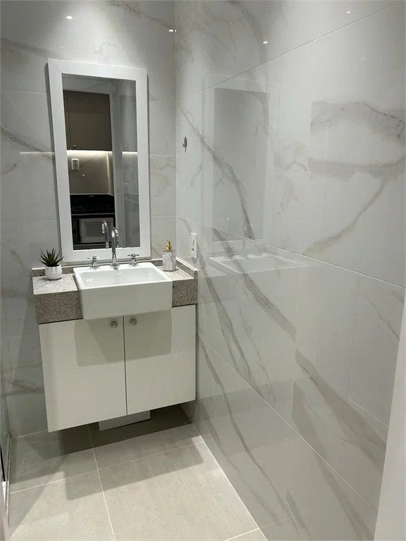 Apartamento à venda ou para alugar com 1 quarto em Pinheiros, São Paulo, SP