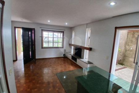 Casa à venda ou para alugar com 3 quartos, sendo 2 suítes, no condomínio Chácara das Rosas, São Paulo - SP