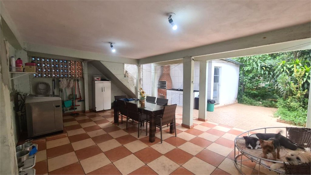 Sobrado à venda com 5 quartos em Vila Germinal, São Paulo, SP