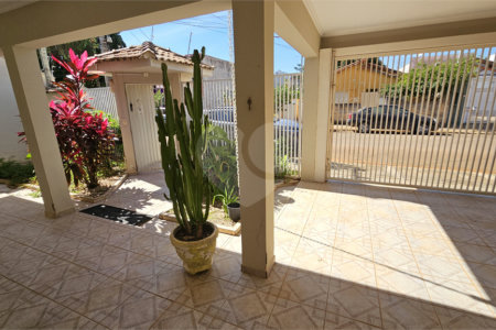 Sobrado à venda com 3 quartos, sendo 2 suítes, em Jardim Rossignatti, Indaiatuba, SP