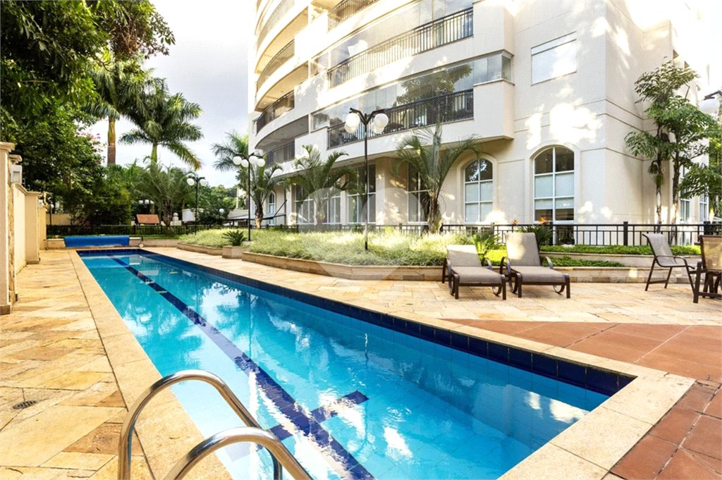 Apartamento à venda com 3 suítes em Alto da Boa Vista, São Paulo, SP