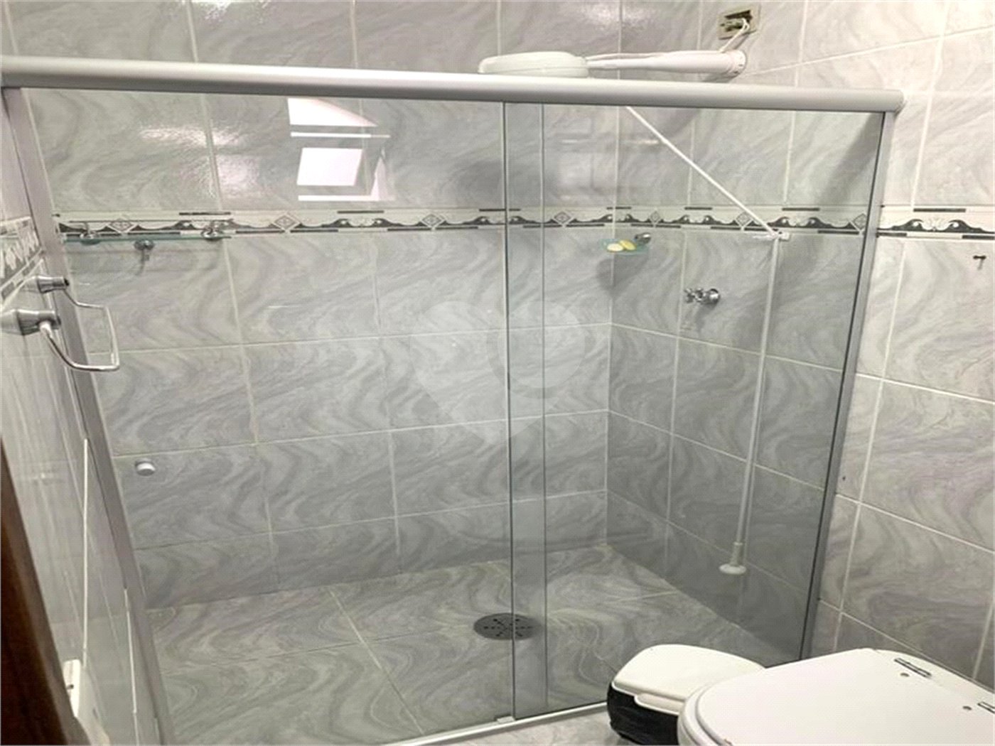 Sobrado à venda com 3 quartos, sendo 1 suíte, em Vila Nova Cachoeirinha, São Paulo, SP