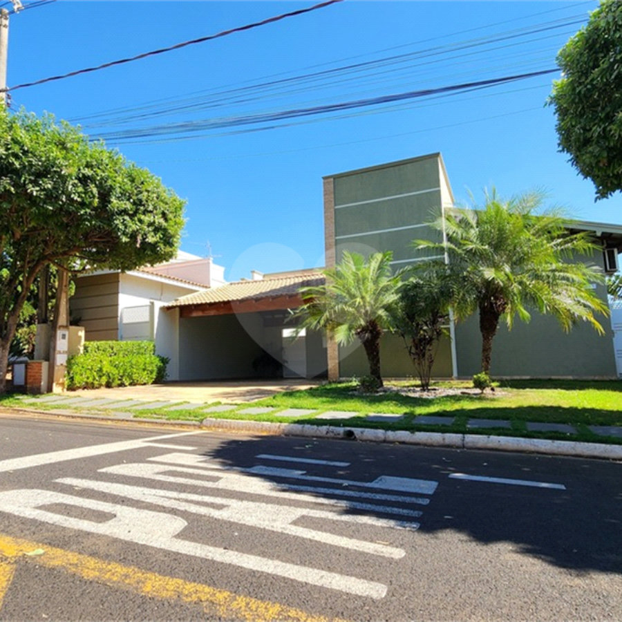Casa à venda com 3 quartos, sendo 1 suíte, no condomínio Veneto, Araraquara - SP