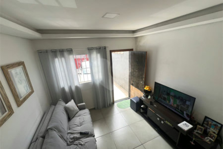 Casa à venda com 2 quartos, sendo 1 suíte, em Vila Barão, Sorocaba, SP