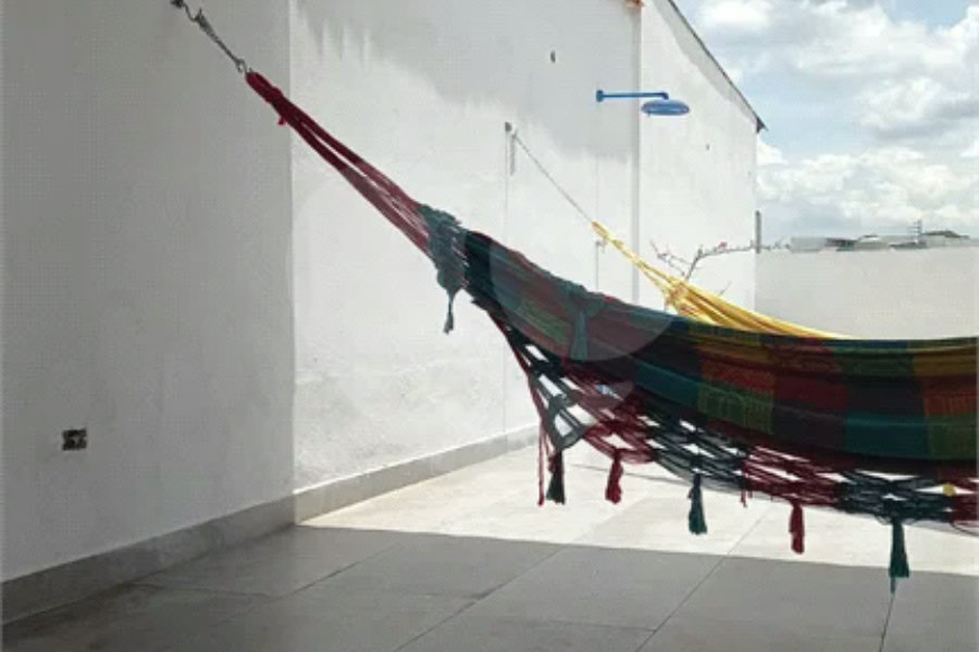 Sobrado à venda com 2 quartos, sendo 1 suíte, em Tremembé, São Paulo, SP