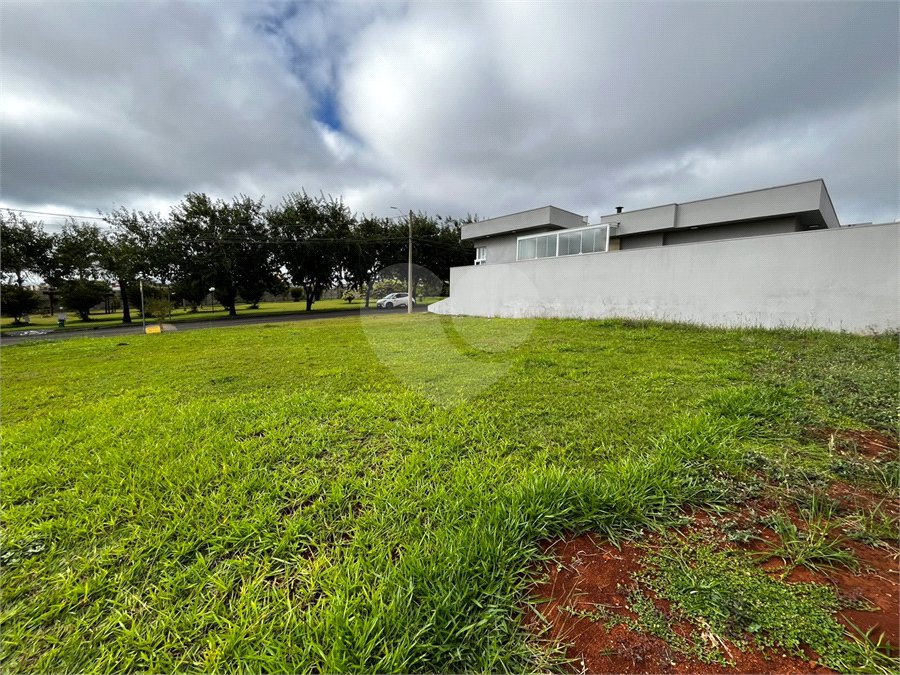 Casa à venda no condomínio Portal dos Pinheiros, Itapetininga - SP