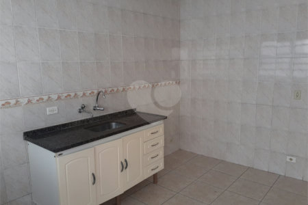 Casa à venda com 2 quartos em Vila Gumercindo, São Paulo, SP