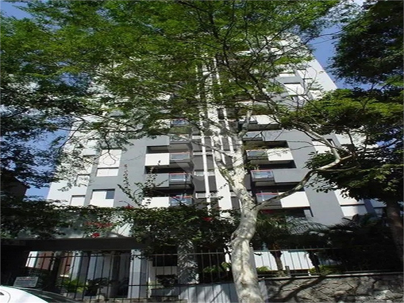 Apartamento à venda com 2 quartos, sendo 1 suíte,  em Vila Olímpia, São Paulo, SP