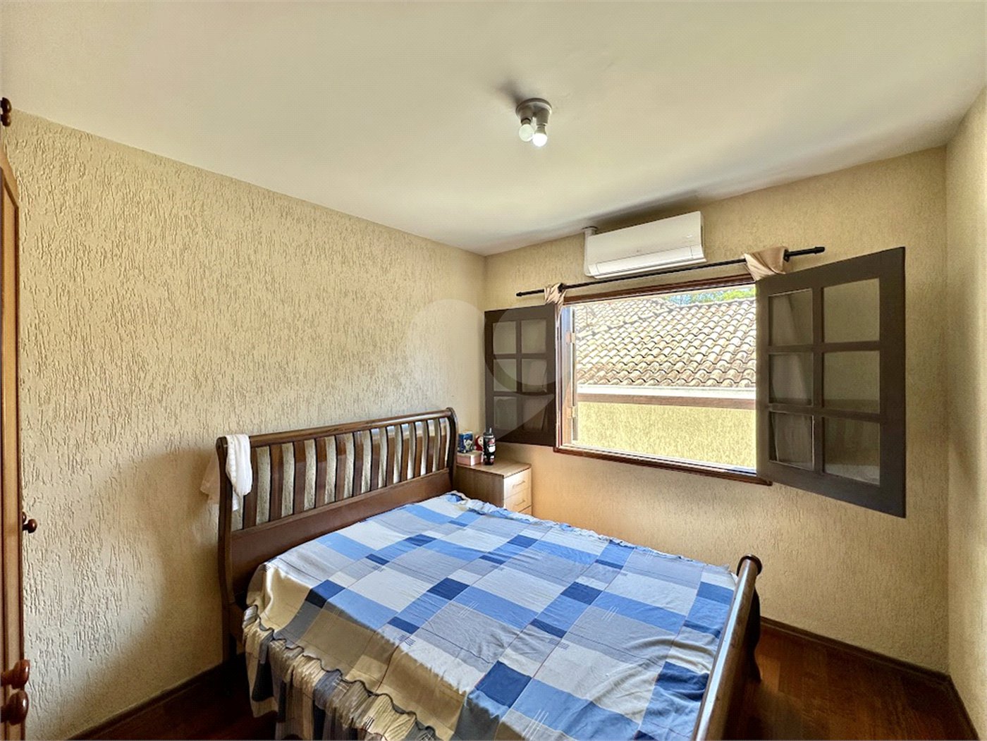 Casa à venda com 5 quartos, sendo 4 suítes, em Parque dos Príncipes, São Paulo, SP