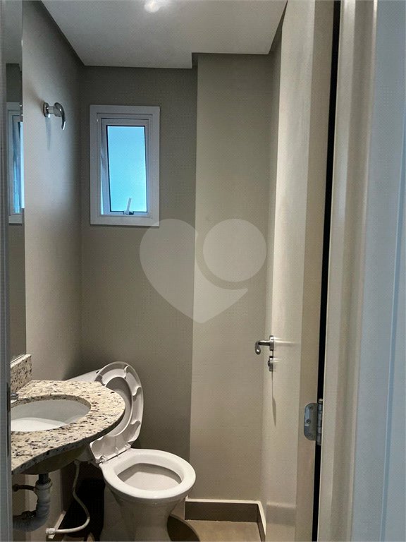 Apartamento para alugar com 2 quartos, sendo 1 suíte, em Campestre, Santo André, SP