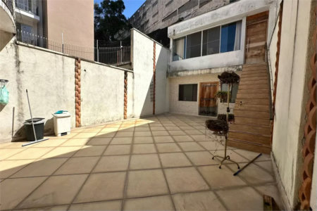 Sobrado à venda com 4 quartos, sendo 2 suítes,  em Vila Ipojuca, São Paulo, SP
