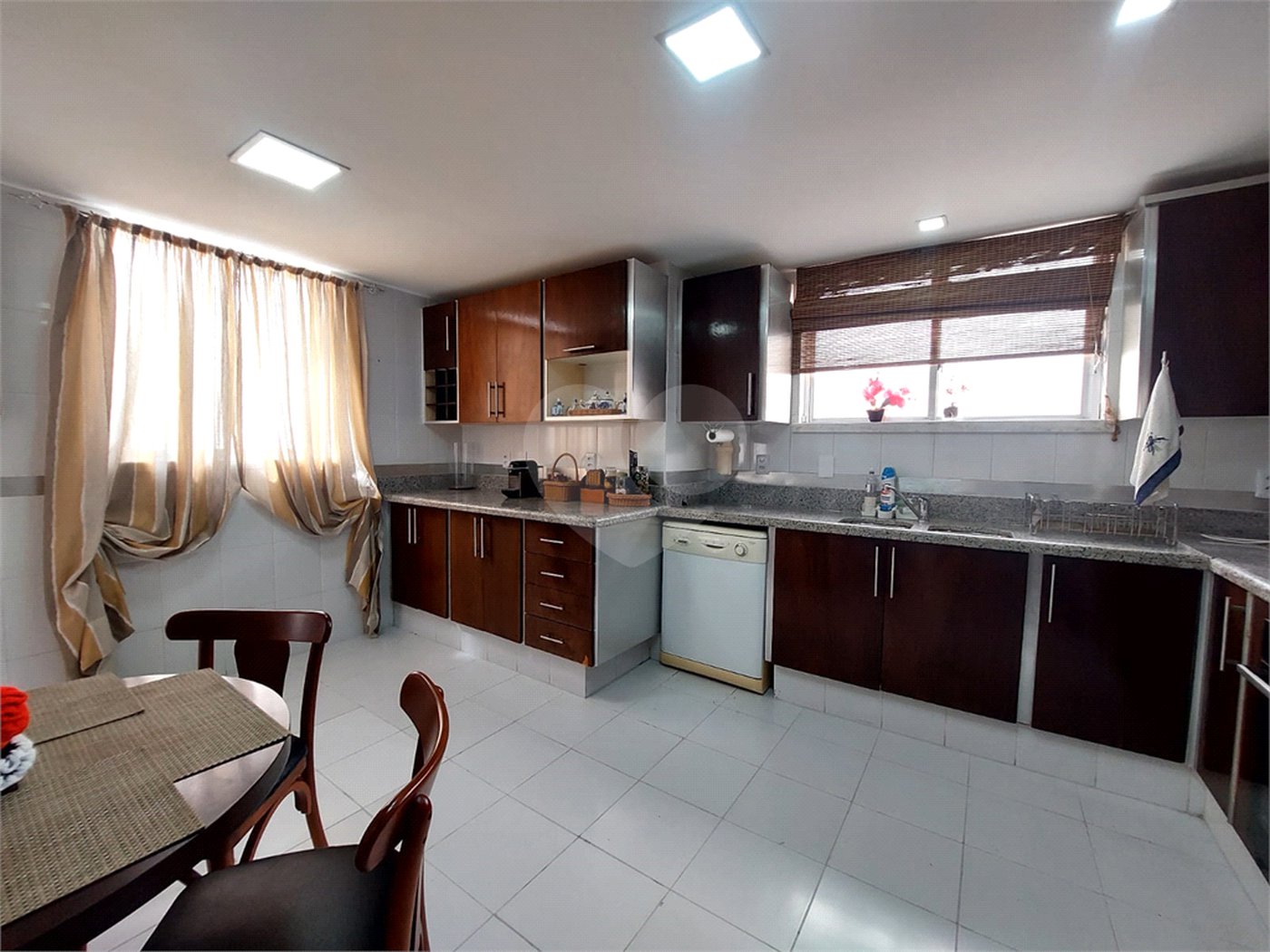 Cobertura à venda com 3 quartos, sendo 2 suítes, em Copacabana, Rio de Janeiro, RJ