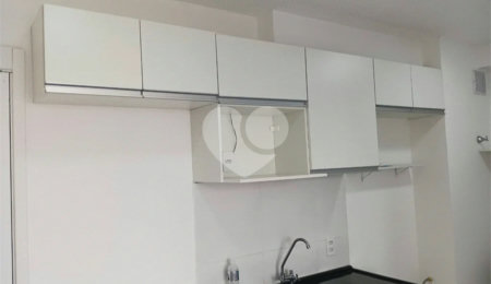 Apartamento à venda com 2 quartos em Lapa, São Paulo, SP