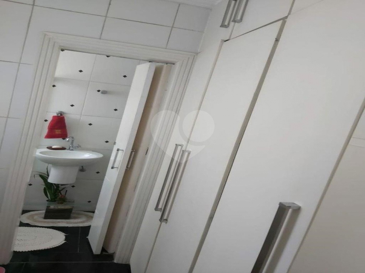Apartamento à venda com 3 quartos, sendo 1 suíte, em Vila Andrade, São Paulo, SP