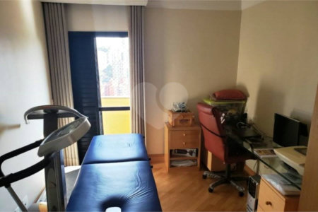 Apartamento à venda com 3 quartos, sendo 1 suíte, em Paraíso do Morumbi, São Paulo, SP