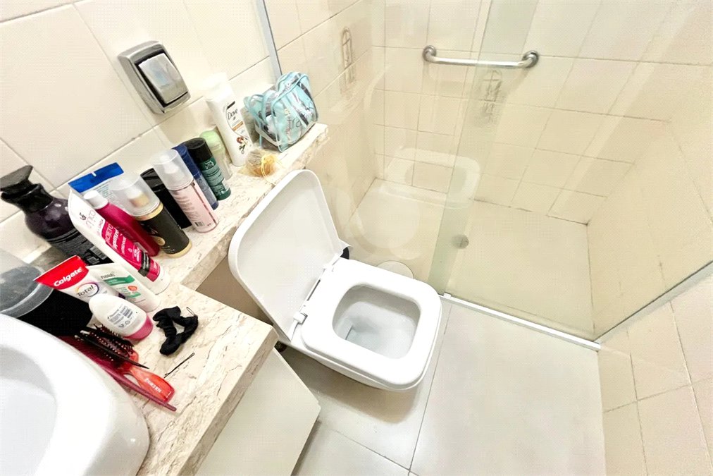 Sobrado à venda com 3 quartos, sendo 1 suíte, em Vila Vitório Mazzei, São Paulo, SP