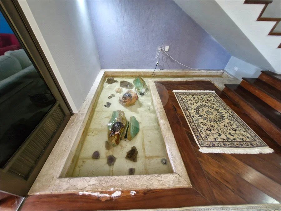 Casa à venda com 4 suítes no condomínio Villa Viana II, Cotia - SP