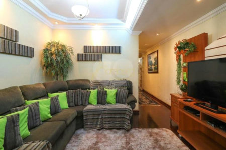 Casa à venda com 4 quartos, sendo 2 suítes, em Jardim Trussardi, São Paulo, SP
