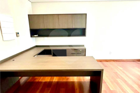 Casa à venda com 4 quartos, sendo 3 suítes, no condomínio Residencial Tivoli Park, Sorocaba - SP