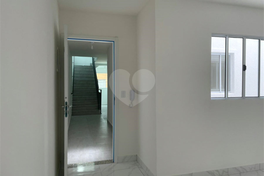 Casa à venda com 2 quartos no condomínio Hebe, São Paulo - SP