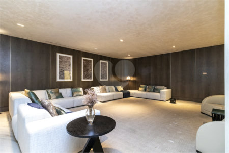 Apartamento à venda com 4 suítes em Jardim Guedala, São Paulo, SP