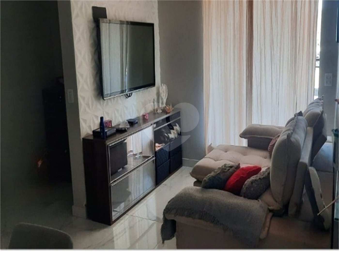 Apartamento à venda com 3 quartos, sendo 1 suíte, em Vila Guilherme, São Paulo, SP