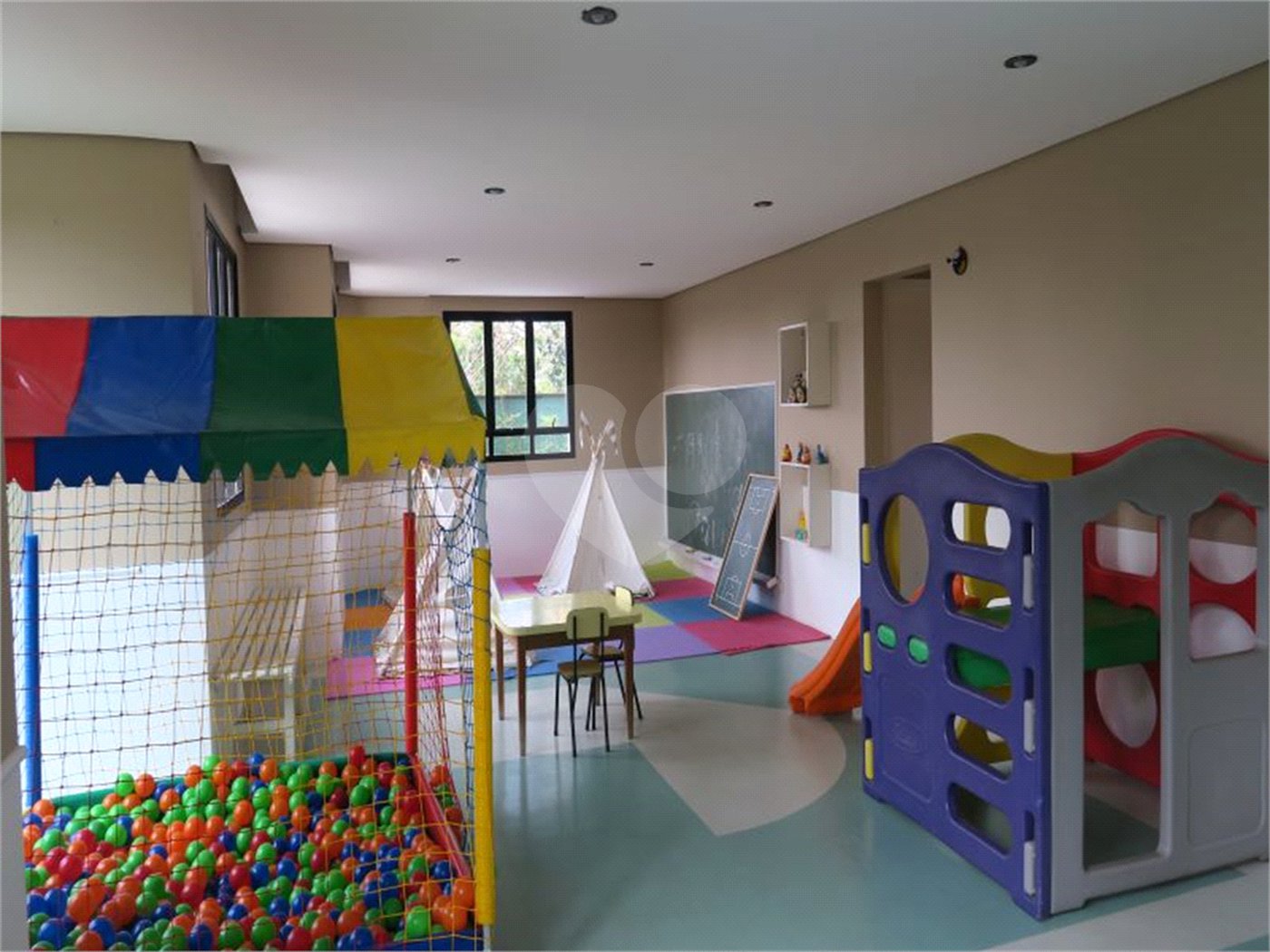 Apartamento à venda com 3 quartos, sendo 2 suítes, em Jardim Parque Morumbi, São Paulo, SP