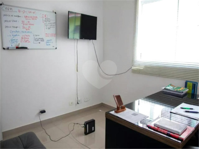 Sobrado à venda com 2 quartos, sendo 1 suíte, em Vila Nova Mazzei, São Paulo, SP