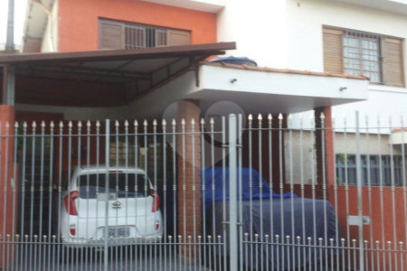 Casa à venda com 3 quartos, sendo 1 suíte, no condomínio Travessa Bruno Andreoni,16, São Paulo - SP