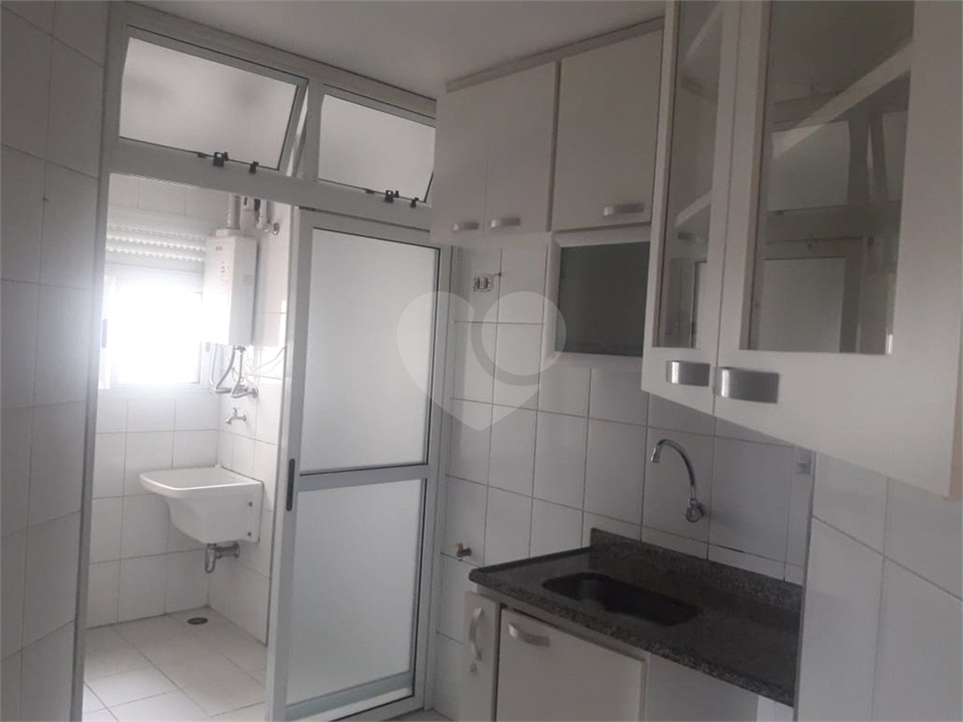 Apartamento à venda com 3 quartos, sendo 1 suíte,  em Parada Inglesa, São Paulo, SP