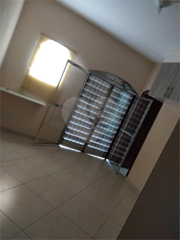 Sobrado à venda com 3 quartos, sendo 1 suíte,  em Residencial Rancho Grande, Itaquaquecetuba, SP