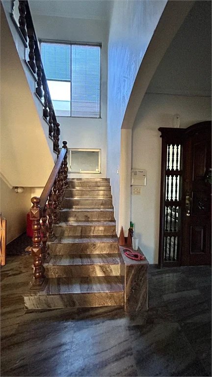 Sobrado à venda com 6 quartos, sendo 1 suíte, em Sumarezinho, São Paulo, SP