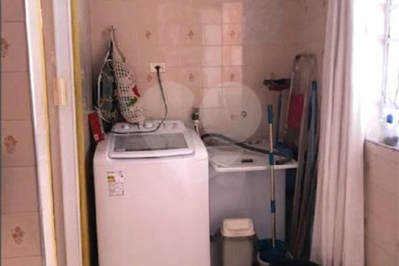 Sobrado à venda com 2 quartos em Vila Vitório Mazzei, São Paulo, SP