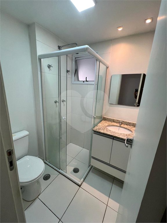 Apartamento à venda com 3 quartos, sendo 1 suíte,  em Parque Reboucas, São Paulo, SP