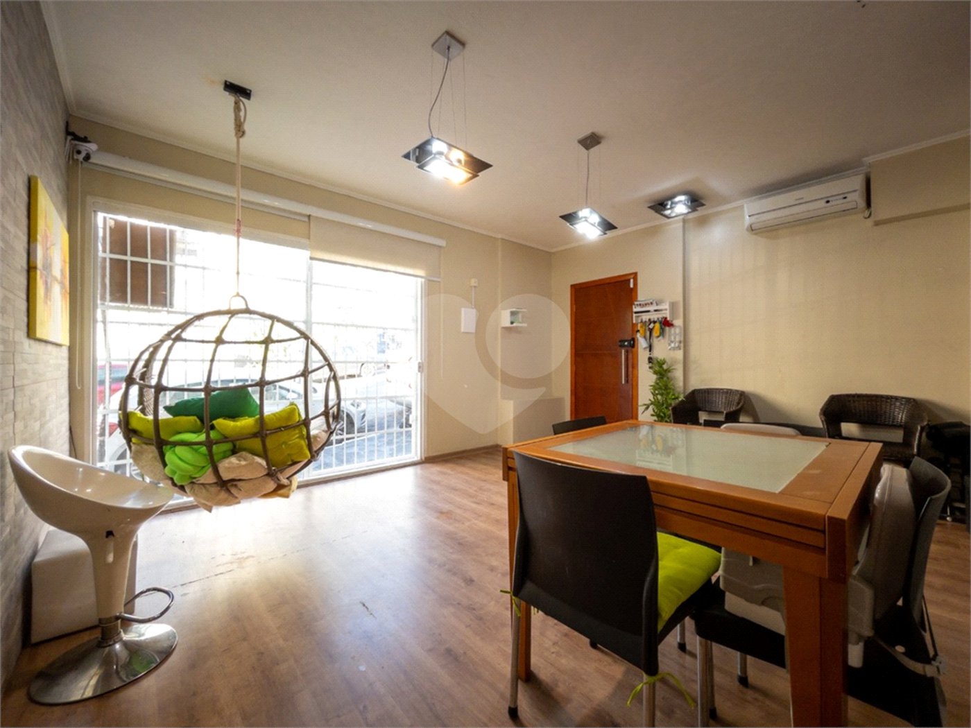 Casa à venda com 2 quartos, sendo 1 suíte, em Vila Mariana, São Paulo, SP