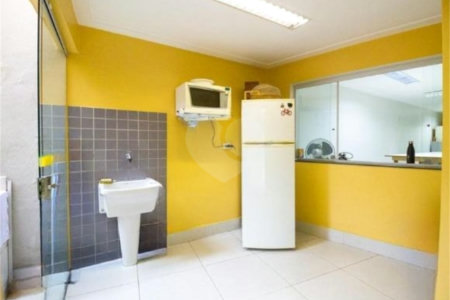 Casa à venda com 2 quartos, sendo 1 suíte, em Vila Monumento, São Paulo, SP
